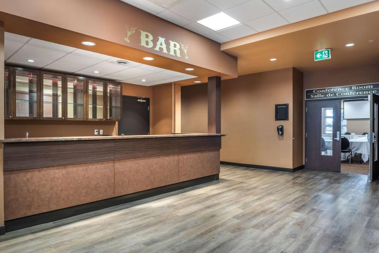 Best Western Plus, Bathurst Hotel & Suites Zewnętrze zdjęcie