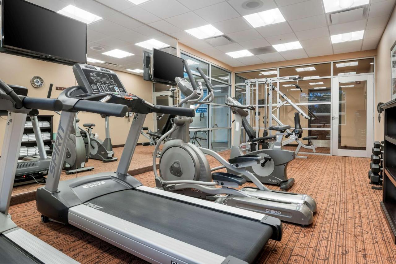 Best Western Plus, Bathurst Hotel & Suites Zewnętrze zdjęcie