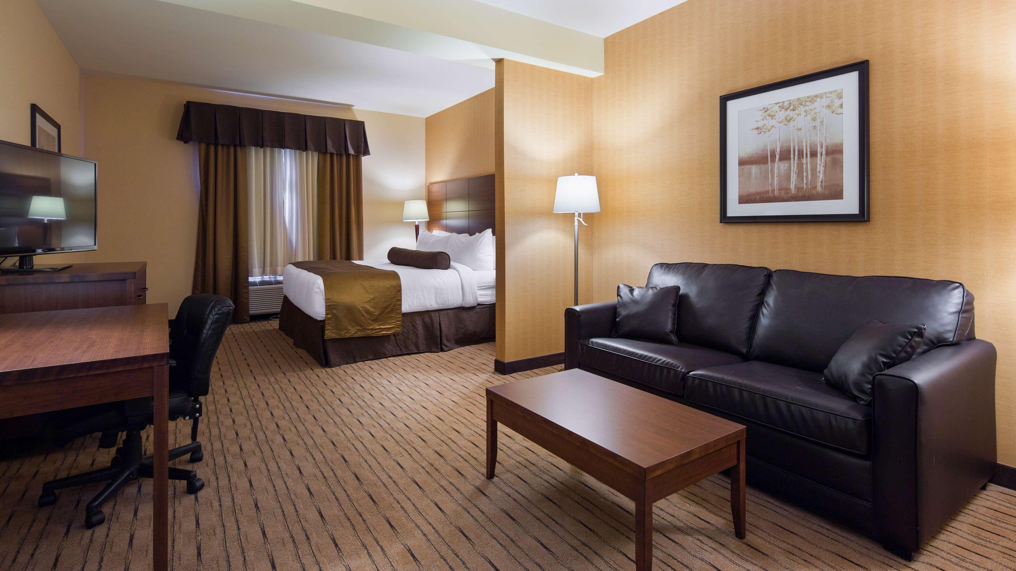 Best Western Plus, Bathurst Hotel & Suites Zewnętrze zdjęcie