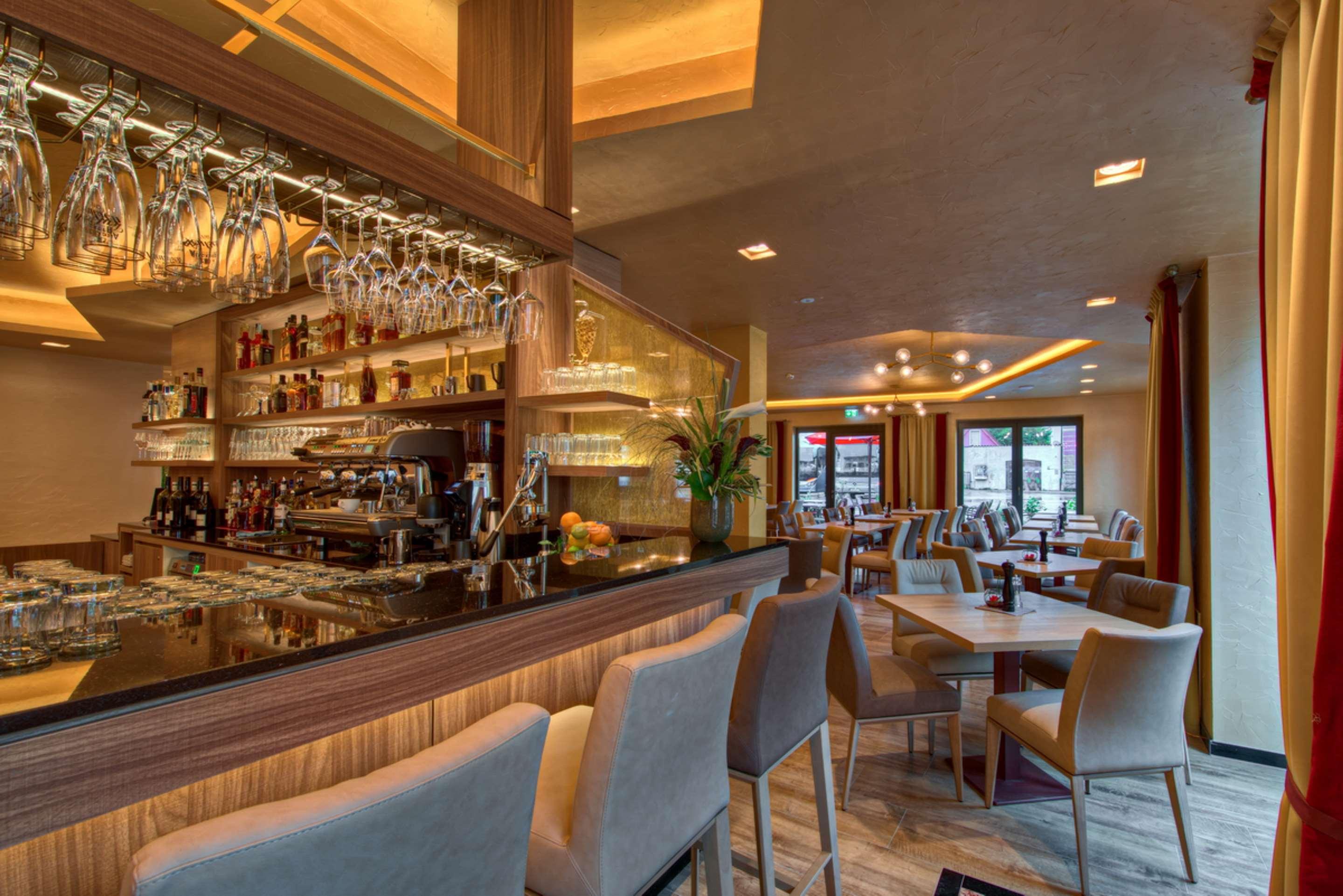 Best Western Plus, Bathurst Hotel & Suites Zewnętrze zdjęcie