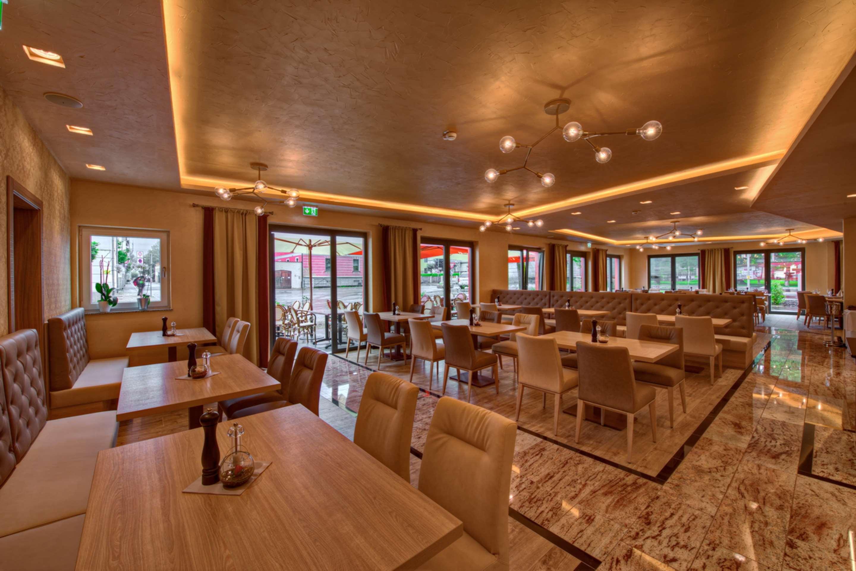 Best Western Plus, Bathurst Hotel & Suites Zewnętrze zdjęcie