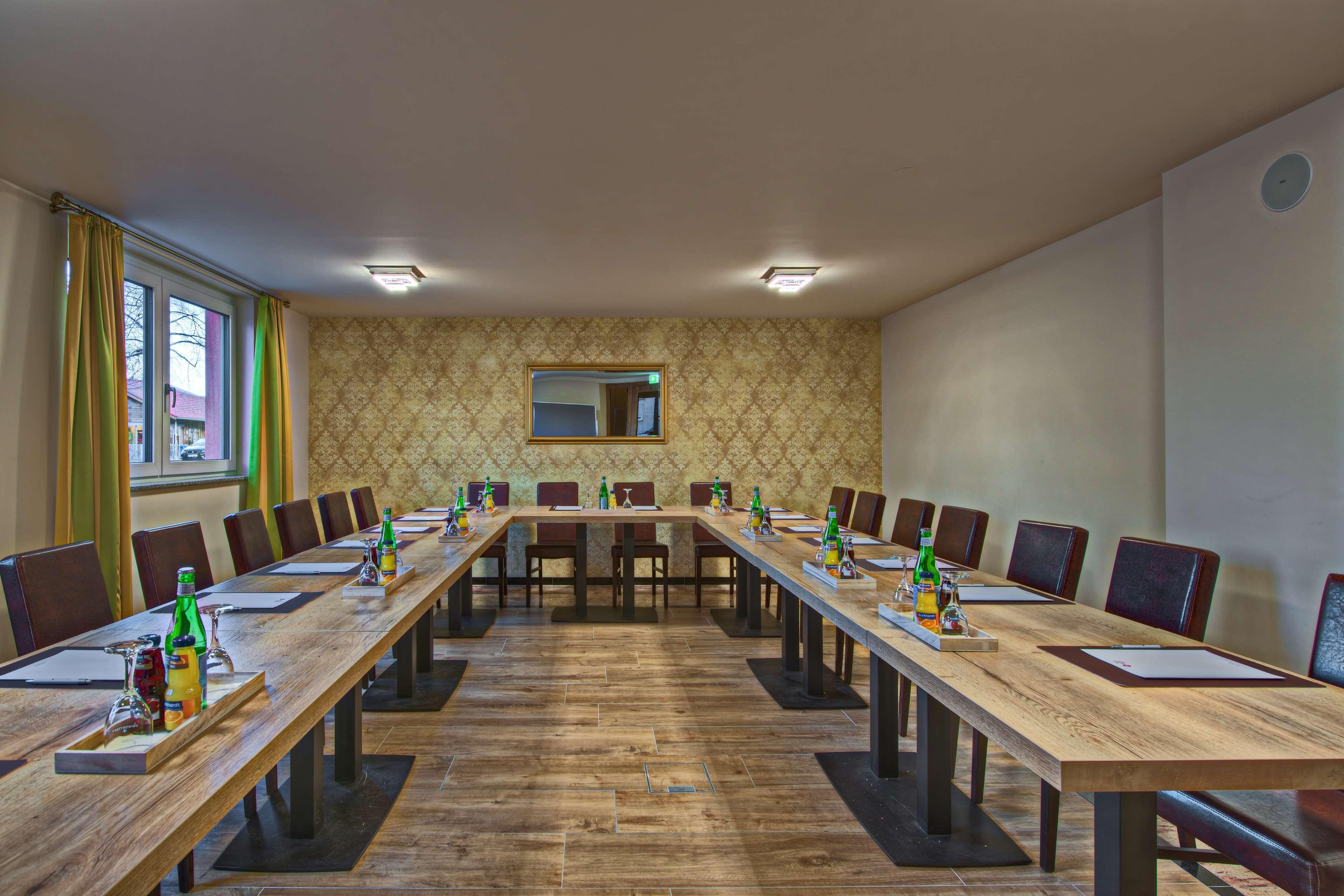 Best Western Plus, Bathurst Hotel & Suites Zewnętrze zdjęcie